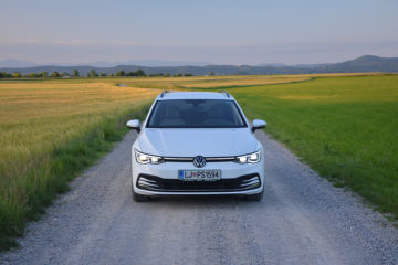 VOLKSWAGEN GOLF VARIANT 04