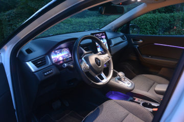 RENAULT CAPTUR E-TECH 13