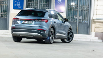 Audi_Q4_40_e-tron_S-line_51