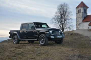 JEEP GLADIATOR 05