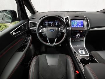 Ford_S-Max_Hybrid_ST-Line_08