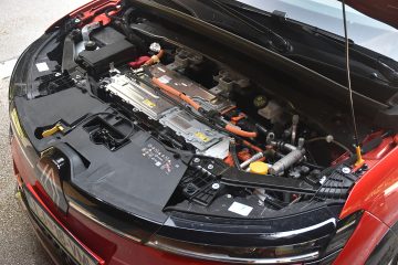 RENAULT MEGANE E-TECH 32