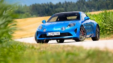 Alpine_A110S_01