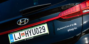 Hyundai_Santa_Fe_Plug-In_Impression_32