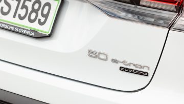 Audi_Q4_Sportback_50_e-Tron_Quattro_S-Line_21