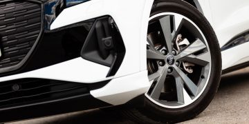 Audi_Q4_Sportback_50_e-Tron_Quattro_S-Line_40