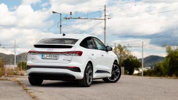Audi_Q4_Sportback_50_e-Tron_Quattro_S-Line_44