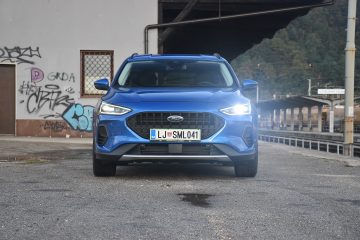 FORD FOCUS ACTIVE 06