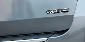 Ford_Explorer_Plug-in_Hybrid_Platinum_16