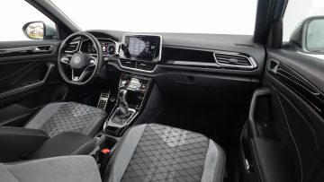 Volkswagen_T-Roc_15TSI_R-Line_X13