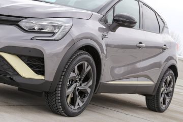 Renault Captur E-Tech Engineered 145 Hybrid (23)