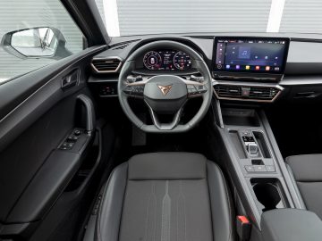 Cupra_Leon_15_eTSI_DSG_10