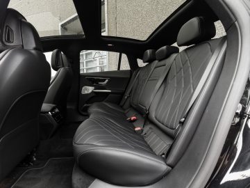Mercedes-Benz_EQE_350_4Matic_34