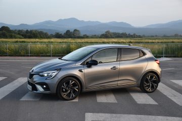 RENAULT CLIO HIBRID 11