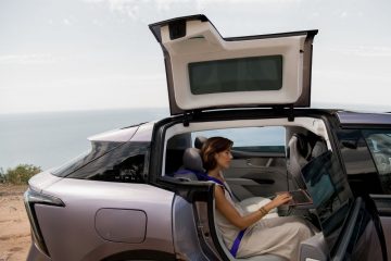 HiPhi-Y-EV-Electric-SUV-Meridian