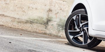 Hyundai_i10_12_Premium_23
