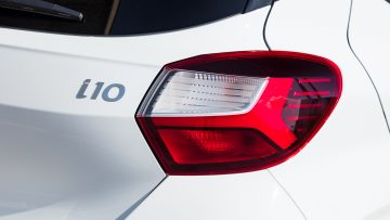 Hyundai_i10_12_Premium_37