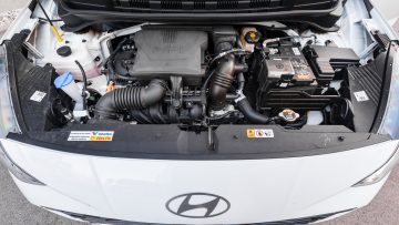 Hyundai_i10_12_Premium_45