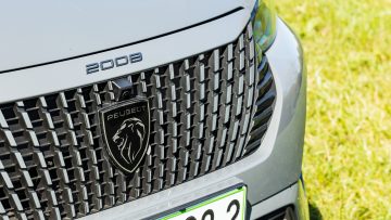 Peugeot_2008_12_Puretech_130_GT_23
