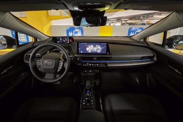 Toyota Prius plug-in (17)