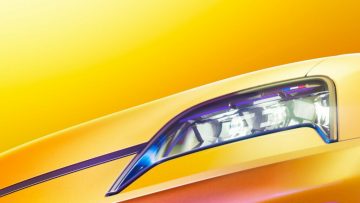 https___www.carscoops.com_wp-content_uploads_2023_11_Renault_5_E-Tech_teaser-3-1024x576