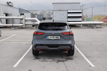 NISSAN QASHQAI 05