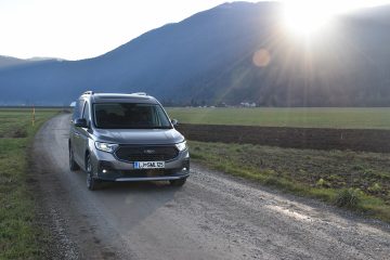 FORD TOURNEO CONNECT AWD 12