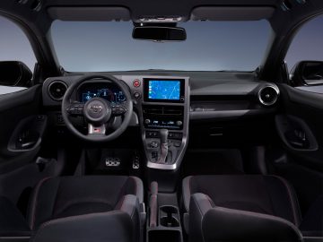 toyota-yar55-full-interior