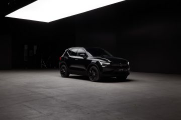 Volvo EX40 Black Edition