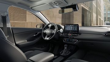 hyundai-i30-fastback-interior-0324-01