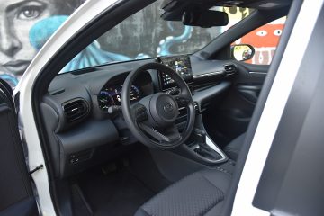 MAZDA 2 HYBRID 12