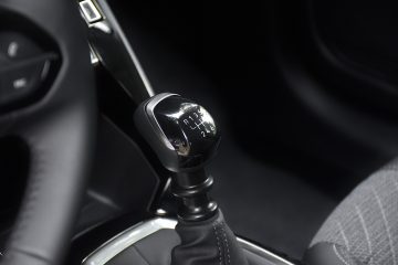 PEUGEOT 208 19