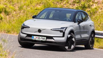 Volvo_EX30_SingleMotorExtendedRange_Ultra_19