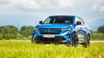 Renault_Rafale_E-Tech_Hybrid_200_Esprit_Alpine_01