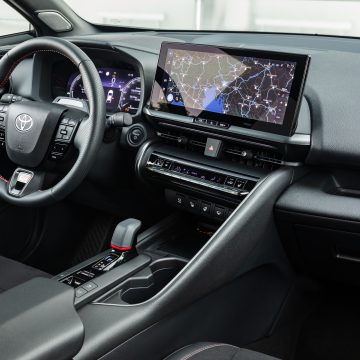 Toyota_C-HR_Plug-in_GR_Sport_12