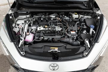 Toyota_C-HR_Plug-in_GR_Sport_43