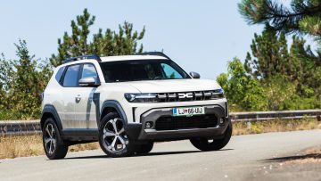 dacia_duster_hybrid_journey_01
