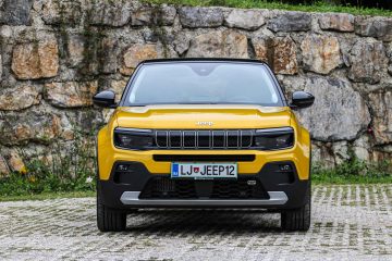 Jeep Avenger 1.2 MHEV blagi hibrid-20