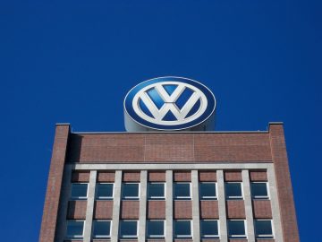 Wolfsburg_VW_Logo