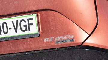 Lexus_RZ_450e_Premium_07