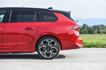 Opel Astra PHEV priključni hibrid-21