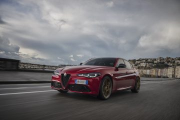 2025 Alfa Romeo Giulia Intensa (European model shown)