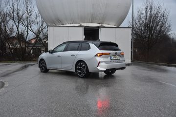 OPEL ASTRA ST 09