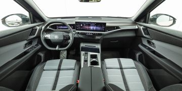 Opel_Grandland_12_Turbo_Hybrid_GS_11