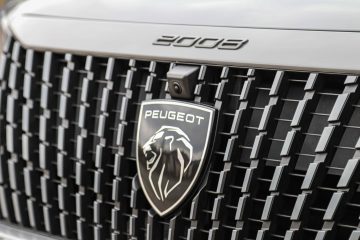 Peugeot 2008 1.2 GT-12