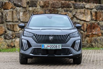 Peugeot 2008 1.2 GT-14
