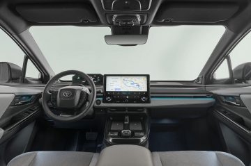 Toyota C-HR+_7