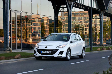 Mazda3_istop_action07__jpg72
