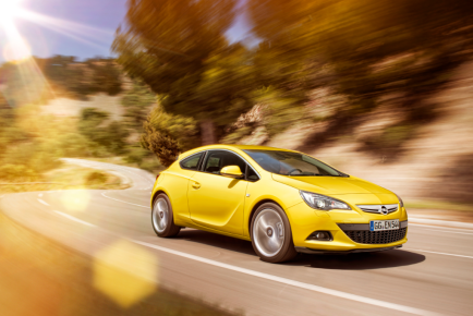 opel_astra_gtc
