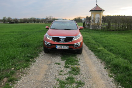 Kia Sportage  1